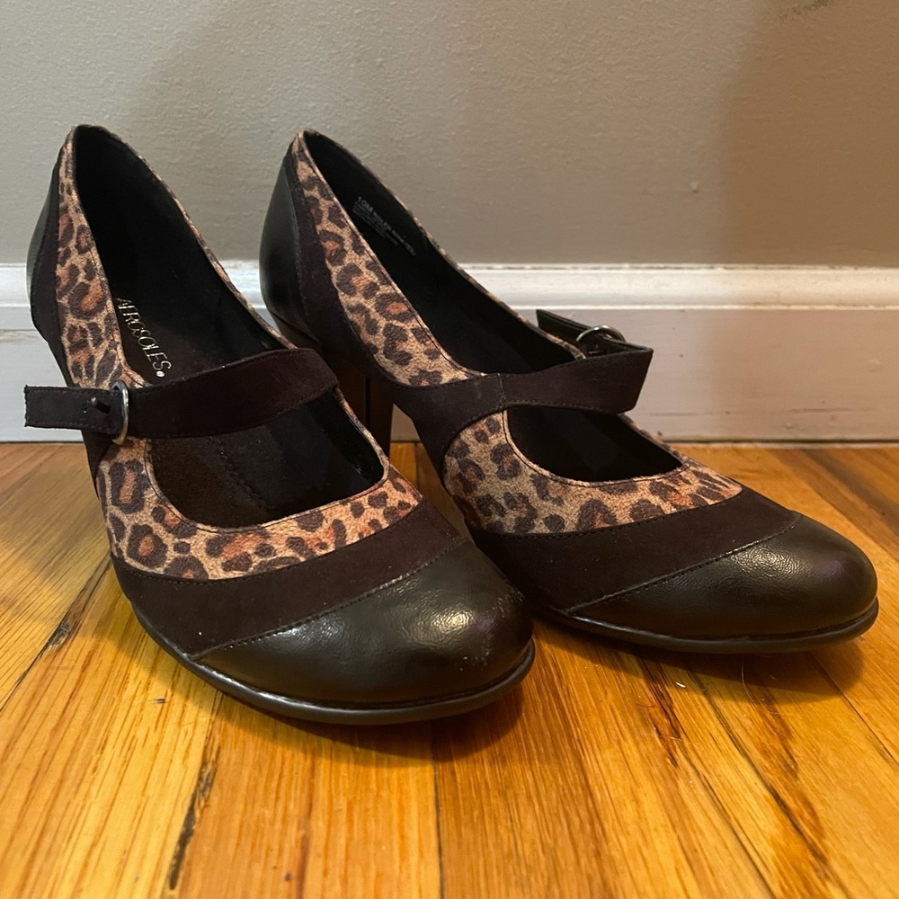 Roller Rink Aerosoles